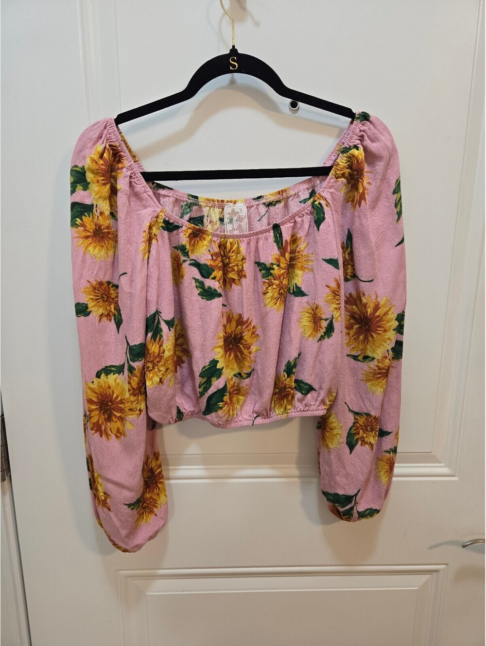 Sadie & Sage Pink Sunflower Jacquard Off Shoulder Crop Top Blouse Size M